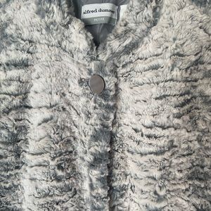 WOMEN'S ALFRED DUNNER FAUX
FUR PEARL GRAY 3/4 L/S ONE BUTTON
JACKET